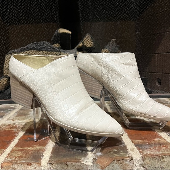 Dolce Vita Shoes - Dolce Vita Ivory Crocodile Embossed Mules